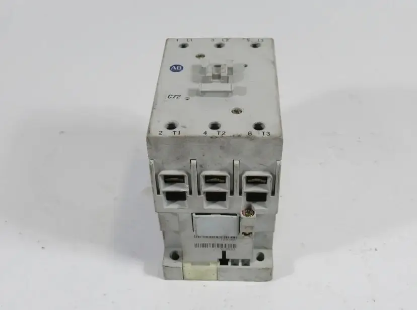 Allen-Bradley Bulletin 100-C72J00 IEC Magnetic Contactor