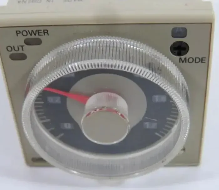 Omron H3CR-A8E Solid-State Multi-Function Timer